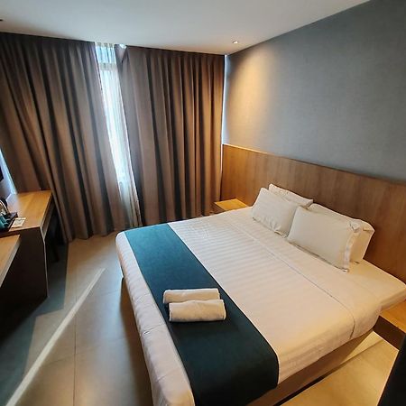 Orange Business Hotel Petaling Jaya Esterno foto
